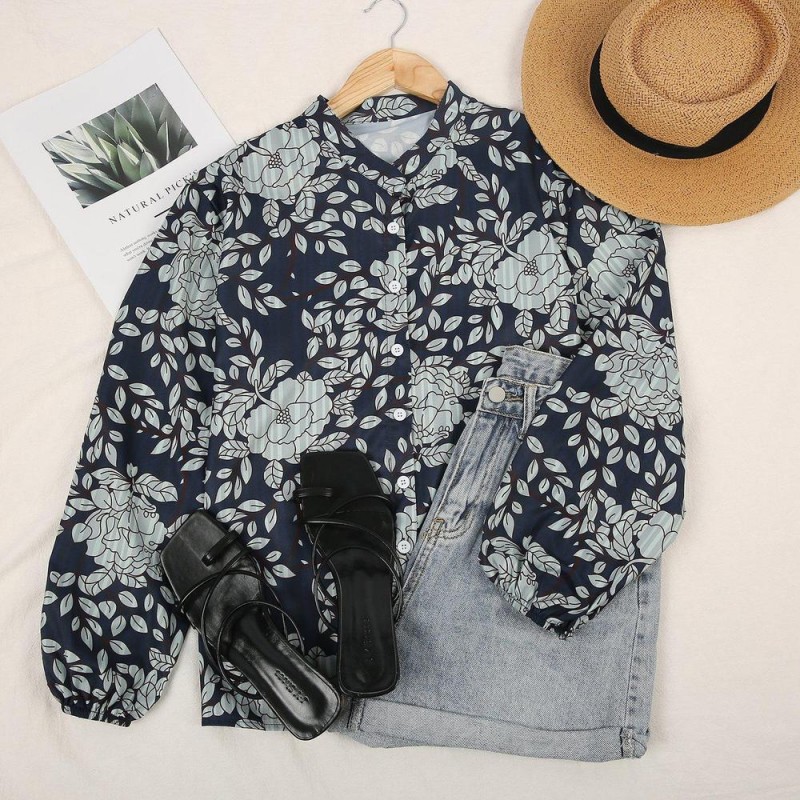 Bouquet Envy Navy Floral Print Top