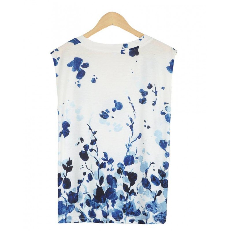 Modest V-Neck Sleeveless Printed Top