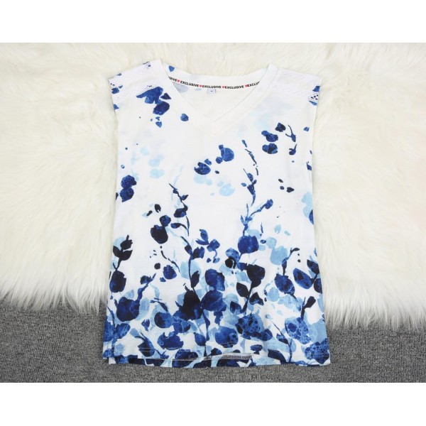 Modest V-Neck Sleeveless Printed Top