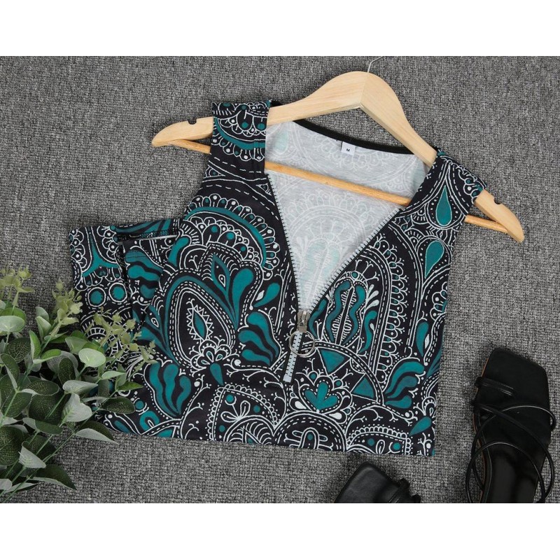 Cool Zip V-Neck Sleeveless Top