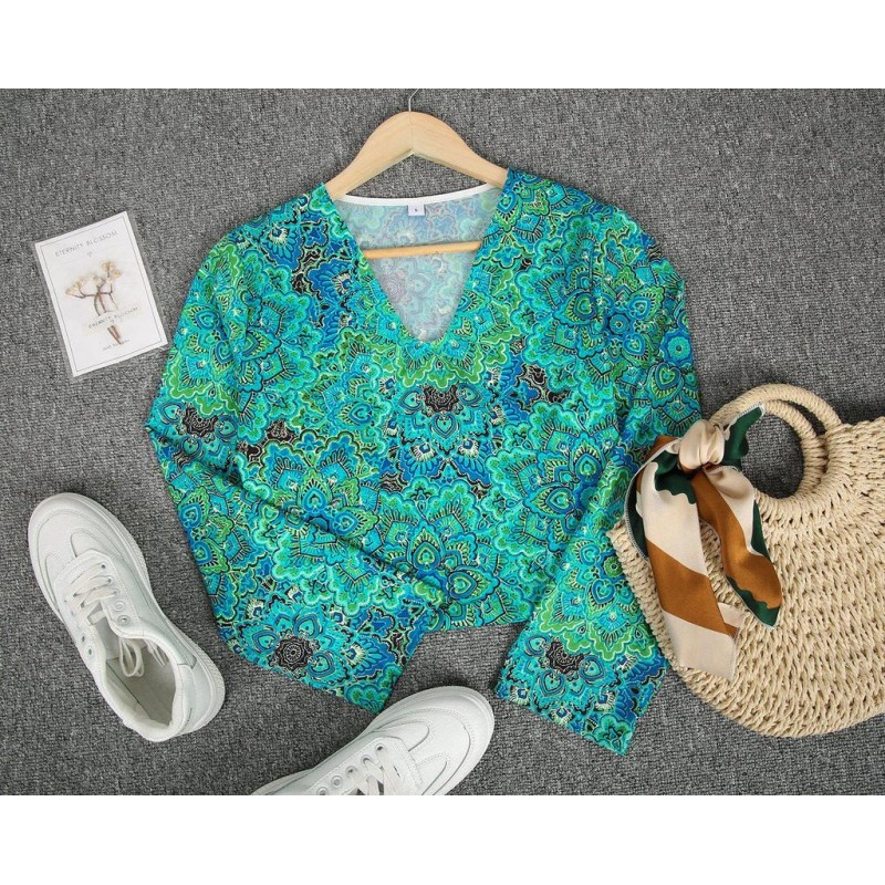 Retro V-Neck Print Long Sleeve Top