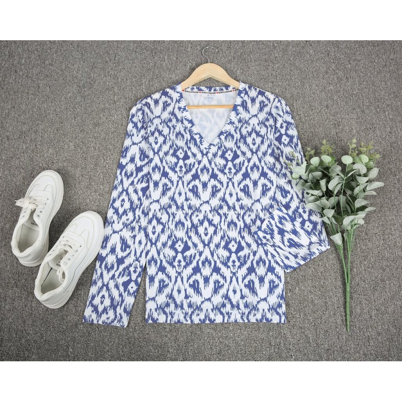 Retro Print V-Neck Long Sleeve Top